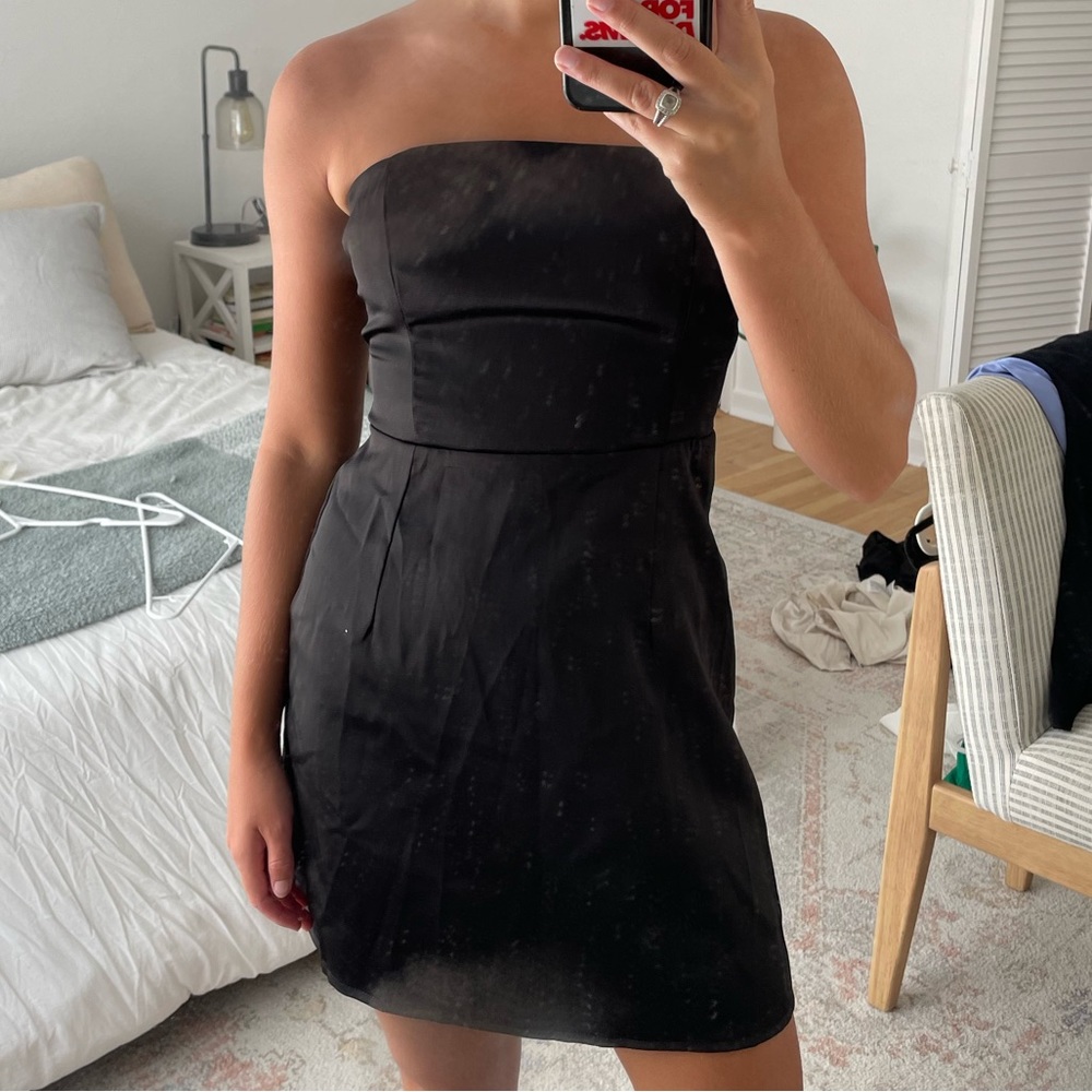 STRAPLESS MINI BLACK DRESS